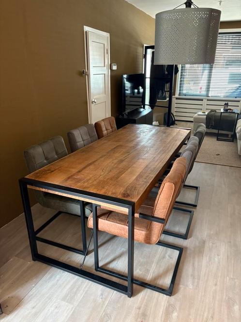 Eettafel met 6 stoelen, Huis en Inrichting, Complete eetkamers, Zo goed als nieuw, 6 tot 8 stoelen, Ophalen