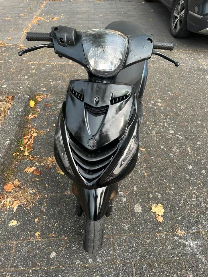 Piaggio zip sp kappen (ALLEEN KAPPEN), Fietsen en Brommers, Brommeronderdelen | Scooters, Zo goed als nieuw, Ophalen