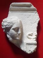 afdruk grafsteen griekse godin plaster cast greek godess, Antiek en Kunst, Kunst | Beelden en Houtsnijwerken, Ophalen of Verzenden