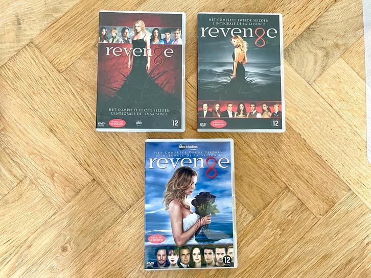 Revenge - Seizoen 1 t/m 3 op DVD (krasvrij, met NL), Cd's en Dvd's, Dvd's | Tv en Series, Zo goed als nieuw, Drama, Boxset, Vanaf 12 jaar