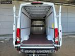 Iveco Daily 35S21 3.0L Automaat Black Edition 2025 model L2H, Auto's, Automaat, Stof, Euro 6, 4 cilinders