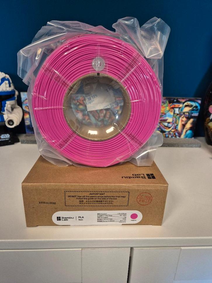 Bambu Lab PLA basic refill - Magenta (1kg), Computers en Software, 3D-printerbenodigheden, Nieuw, Ophalen of Verzenden