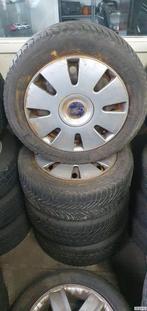 16inch Ford Mondeo Winterset met wieldoppen, Auto-onderdelen, Banden en Velgen, Gebruikt, 16 inch, Banden en Velgen, Personenwagen