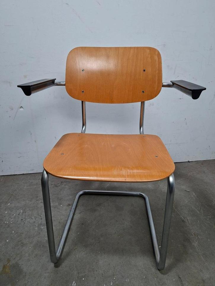 Gispen 1125 sledestoel - Design klassieker, Huis en Inrichting, Stoelen, Gebruikt, Eén, Hout, Metaal, Bruin, Ophalen