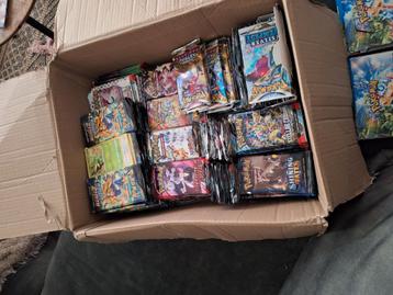 Doos vol met booster packs met bulk  beschikbaar voor biedingen