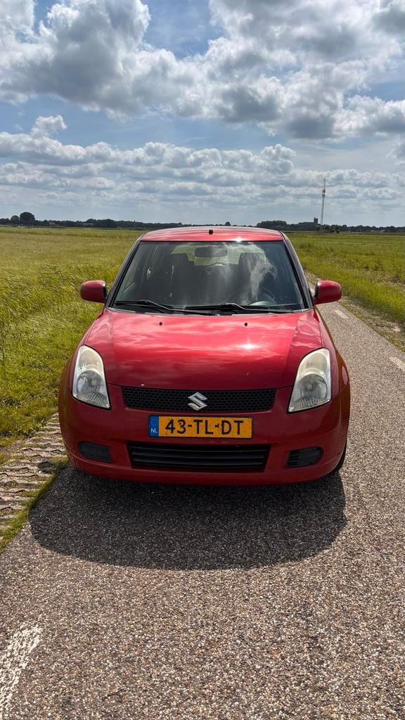 Suzuki Swift 1.5 VVT – MOET WEG!!, Auto's, Suzuki, Particulier, Swift, Airbags, Airconditioning, Alarm, Centrale vergrendeling