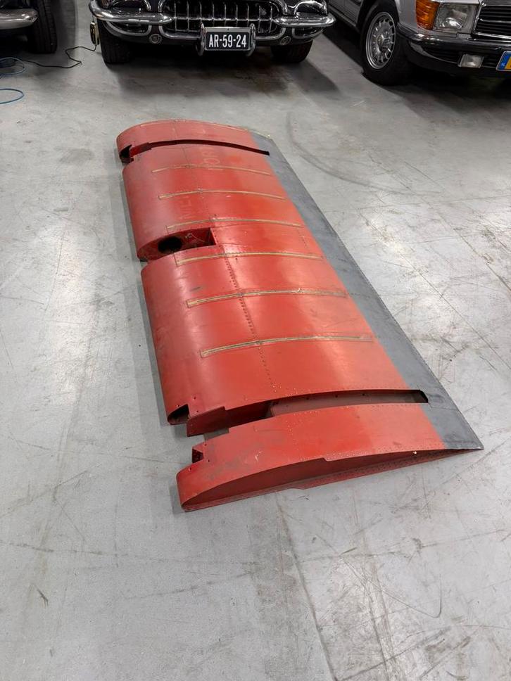 Vliegtuig vleugel staartstuk, Verzamelen, Luchtvaart en Vliegtuigspotten, Gebruikt, Overige typen, Ophalen