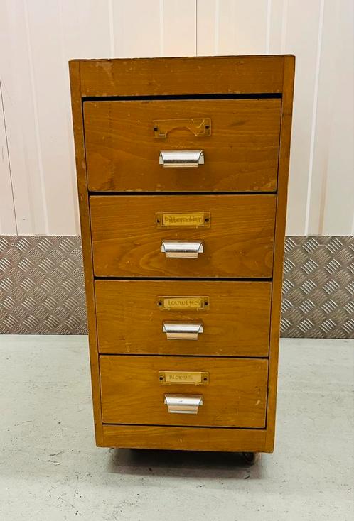 Vintage schoolkast ladekast school kastje ladeblok, Huis en Inrichting, Kasten | Ladekasten, Ophalen