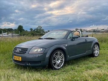 Audi TT 1.8 Turbo Quattro 180pk 2003 Grijs NL auto Roadster beschikbaar voor biedingen