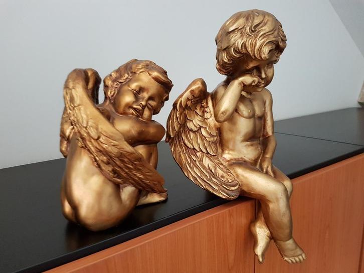 2 Goudkleurige houten engelen, Diversen, Kerst, Zo goed als nieuw, Ophalen of Verzenden