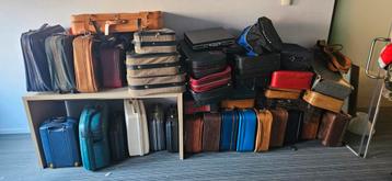 Vintage Koffers & Aktetassen - Decoratie Partij beschikbaar voor biedingen