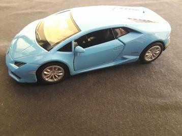 Lamborghini Huracan lichtblauw – pull back - schaal 1:38 beschikbaar voor biedingen