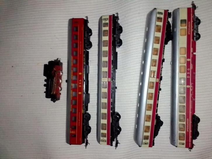 Modeltreinen, N 3030 italy spoor set Lima Minitrix Marklin, Hobby en Vrije tijd, Modeltreinen | N-Spoor, Gebruikt, Treinset, Gelijkstroom of Wisselstroom