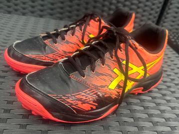 Asics hockeyschoenen 39.5 beschikbaar voor biedingen