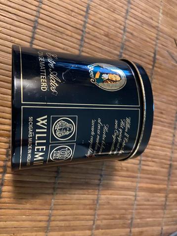 Sigarenblikje Willem II beschikbaar voor biedingen