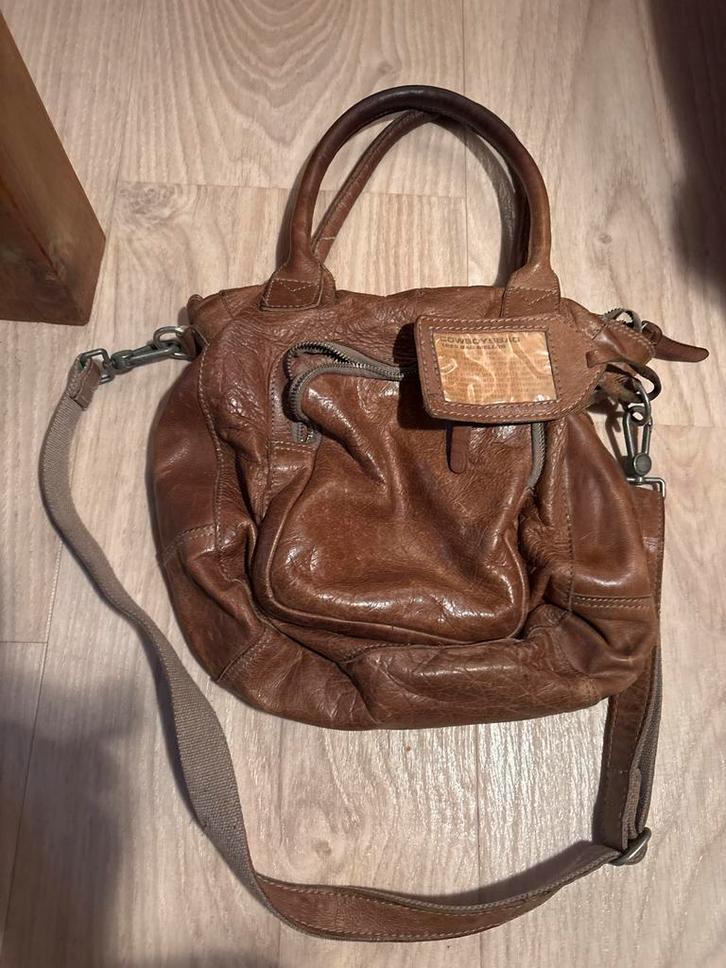 Bruine leren handtas met schouderband, Sieraden, Tassen en Uiterlijk, Tassen | Damestassen, Gebruikt, Handtas, Bruin, Ophalen