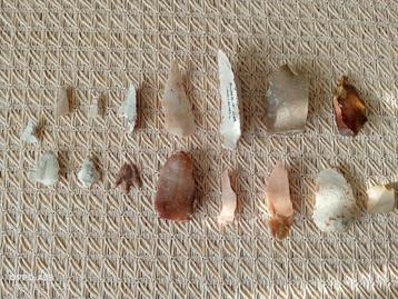 Set van 16 paleolithische en neolithische gereedschappen  beschikbaar voor biedingen