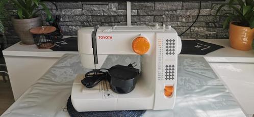 NaaimachineToyota FSA21 werkt goed., Hobby en Vrije tijd, Naaimachines en Toebehoren, Zo goed als nieuw, Naaimachine, Overige merken