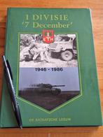 1 Divisie '7 December' (1946-1986), Boeken, Ophalen of Verzenden, Zo goed als nieuw