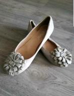 Zo goed als nieuwe leren Cellini beige ballerina's
Maat 37, Beige, Cellini, Zo goed als nieuw, Ballerina's