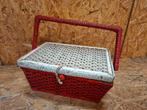 Vintage kleine naaibox, Gebruikt, Ophalen of Verzenden, Nvt, Nvt