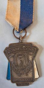 Tunneltocht IJmondvogels 1966 Speld, Ophalen of Verzenden