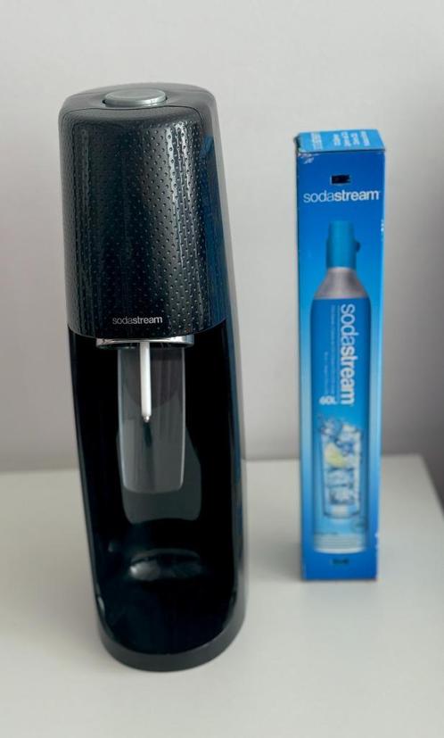 🔴SodaStream bruiswater machine+1 extra nieuwe cilinder CO2, Witgoed en Apparatuur, Bruiswatermachines, Zo goed als nieuw, Ophalen