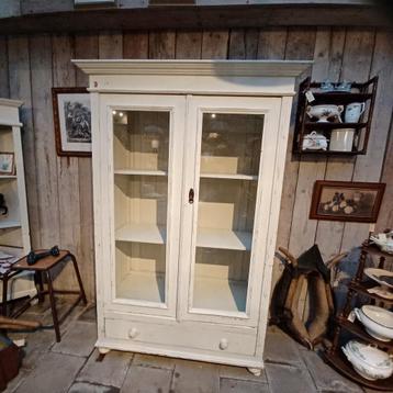 Oud grenen vitrine kast/kast/Brocante kast beschikbaar voor biedingen