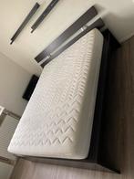 Tweepersoons bed IKEA incl lattenbodems en evt matras, Huis en Inrichting, Gebruikt, Ophalen of Verzenden, 140 cm, Tweepersoons