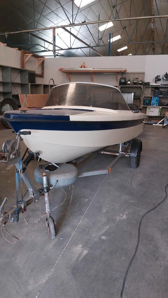 Leuke opknapboot,hobby,incl trailer.. opknapper, boot, varen, Hobby en Vrije tijd, Overige Hobby en Vrije tijd, Gebruikt, Ophalen
