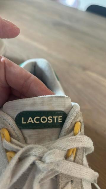 Lacoste sneaker met groen en gele details. Maat. 44 beschikbaar voor biedingen