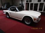 Triumph TR6 in nieuwstaat is boddy off gerestaureerd, 2500 cc, Gebruikt, Zwart, Cabriolet