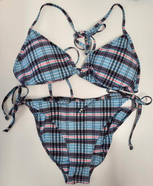 Hunkemöller halterbikini, maat 38 B, Kleding | Dames, Badmode en Zwemkleding, Zo goed als nieuw, Bikini, Blauw, Ophalen of Verzenden