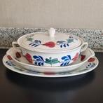Boerenbont by boch handpainted dekschaal schaal deksel, Ophalen of Verzenden