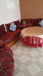 set met twee tafels (hout massief), 4 zitbanken en 2 stoelen, Huis en Inrichting, Tafels | Salontafels, Kunststof, 50 tot 75 cm