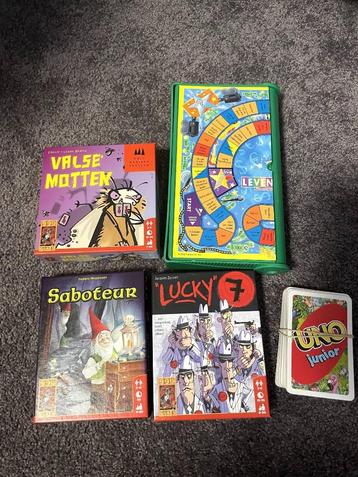 Diverse gezelschapsspellen, reisspel, kaartspel, bordspel beschikbaar voor biedingen
