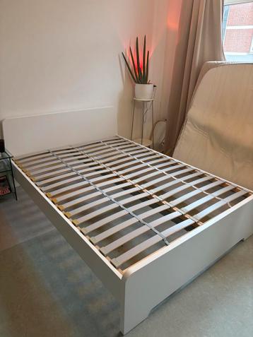 Ikea Bedframe 140x200 + Lattenbodem - afbeelding 1