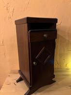 Houten nachtkastje, Ophalen of Verzenden, Gebruikt, 55 tot 70 cm