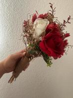 Bruidsboeket rood /wit bloemen en droogbloemen, Ophalen of Verzenden, Zo goed als nieuw, Rood, Accessoires