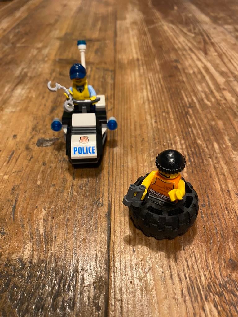 LEGO city ontsnappen met band, Ophalen, Zo goed als nieuw
