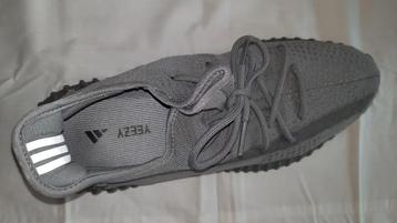 adidas YEEZY boost 350 beschikbaar voor biedingen
