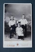 Cabinetfoto - Drie kindjes - Hengelo, Gebruikt, Verzenden, Foto, Voor 1940