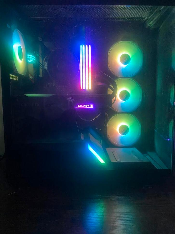 Medium end gaming pc, Computers en Software, Desktop Pc's, Zo goed als nieuw, 4 Ghz of meer, SSD, 32 GB, Met videokaart, Gaming