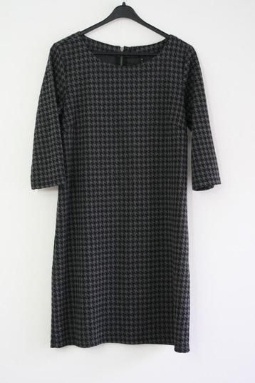Free/Quent jurk maat M/ L met zwart/grijs pied de poule beschikbaar voor biedingen