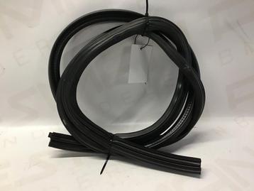 Kofferbak rubber BMW E36 Z3 beschikbaar voor biedingen