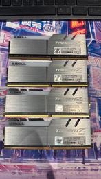 G-SKILL Trident Z RGB (F4-3200C16D-16GTZRX), Ophalen, 32 GB, DDR4, Zo goed als nieuw