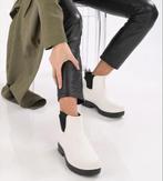 Ugg enkellaarzen nieuw maat 39, Kleding | Dames, Schoenen, Ophalen of Verzenden, Zo goed als nieuw, Zwart