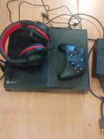Xbox One met controller en headset, Spelcomputers en Games, Spelcomputers | Xbox One, Ophalen of Verzenden, Gebruikt, Met 1 controller