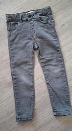 Zara grijze broek met stippen maat 104, Ophalen of Verzenden, Meisje, Broek