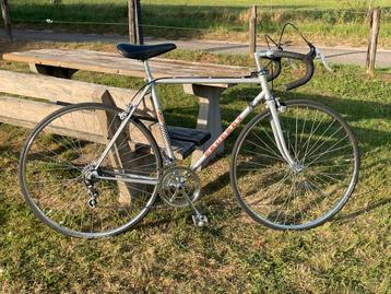 Peugeot racefiets (jaren 80) gereviseerd beschikbaar voor biedingen